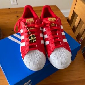 Adidas Superstars